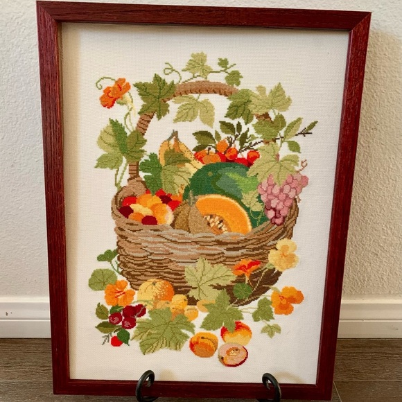Eva Rosenstand cross stitch “Basket Whit Ftruits” Artwork 13/17” - Picture 1 of 13
